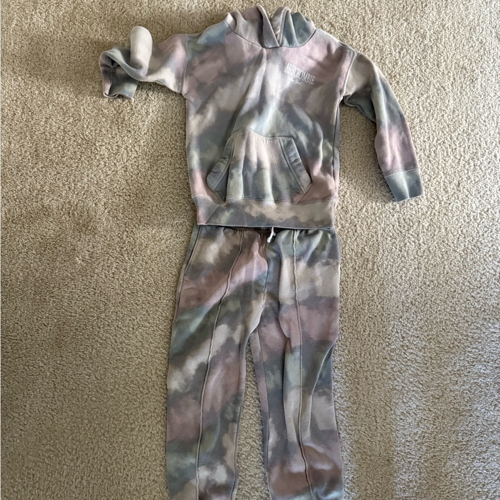 Girls Abercrombie Sweatsuit 5/6